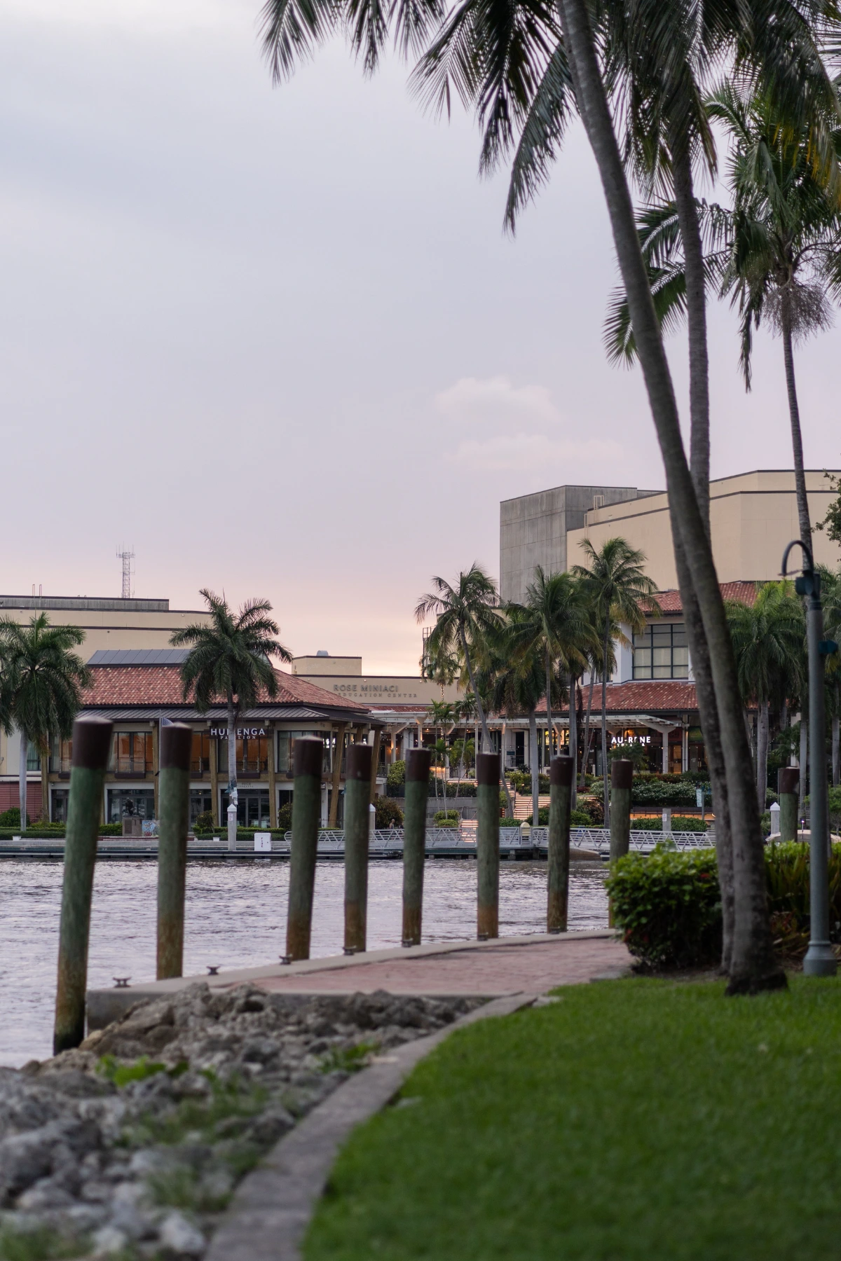 Sunrise FL lifestyle near homes for sale in Sunrise and Sawgrass Mills