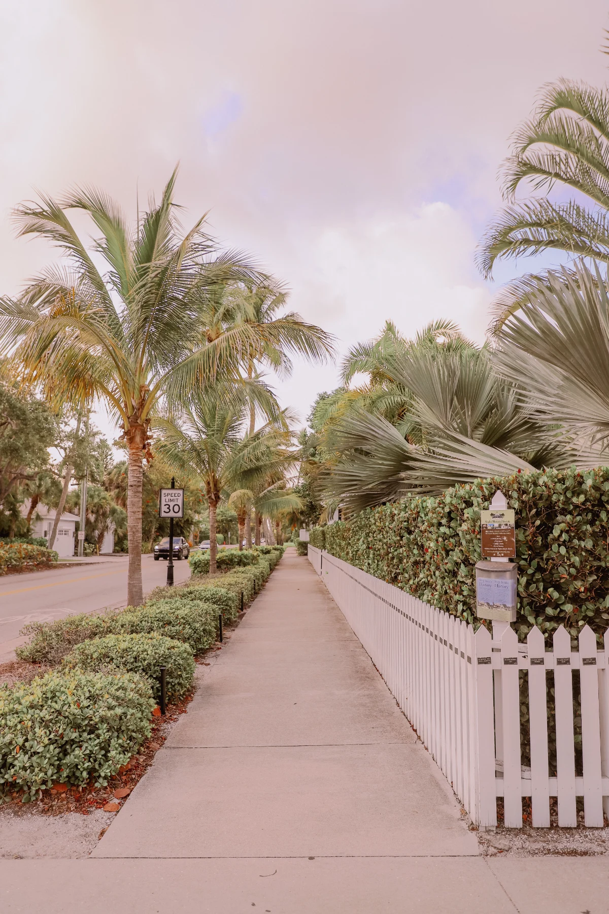 Homes for sale in Plantation FL with mature neighborhood charm